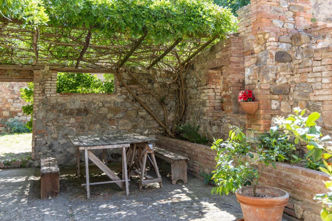 Badia Ardenga Aparthotel Montalcino Exterior foto