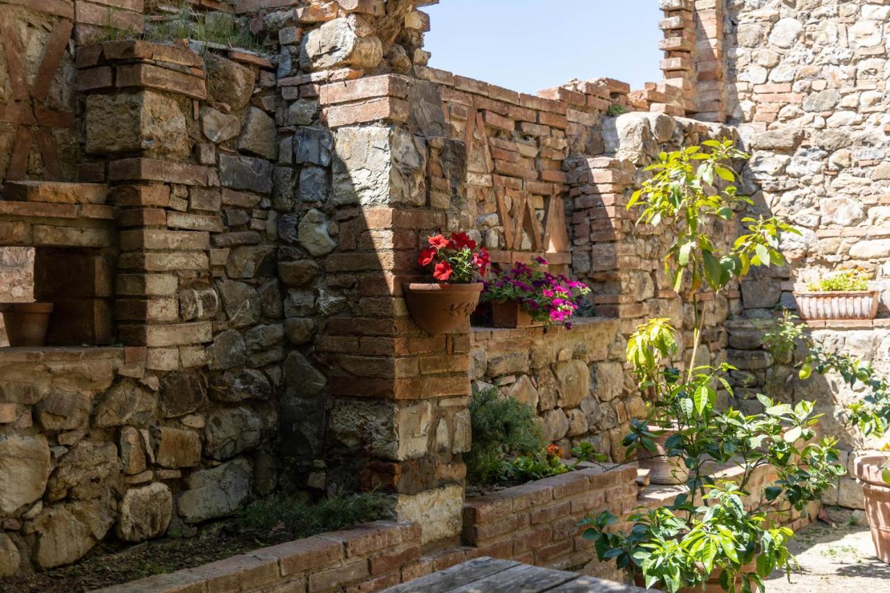 Badia Ardenga Aparthotel Montalcino Exterior foto