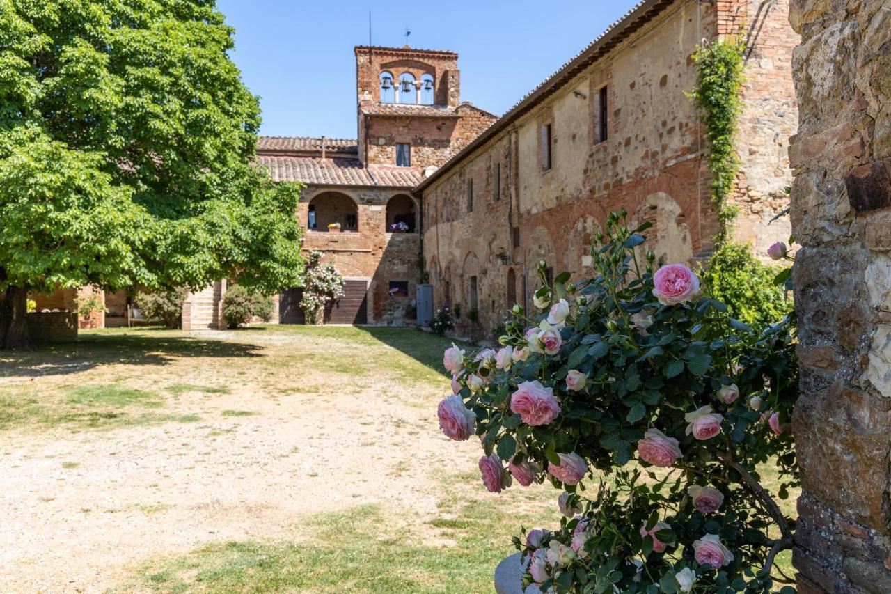 Badia Ardenga Aparthotel Montalcino Exterior foto